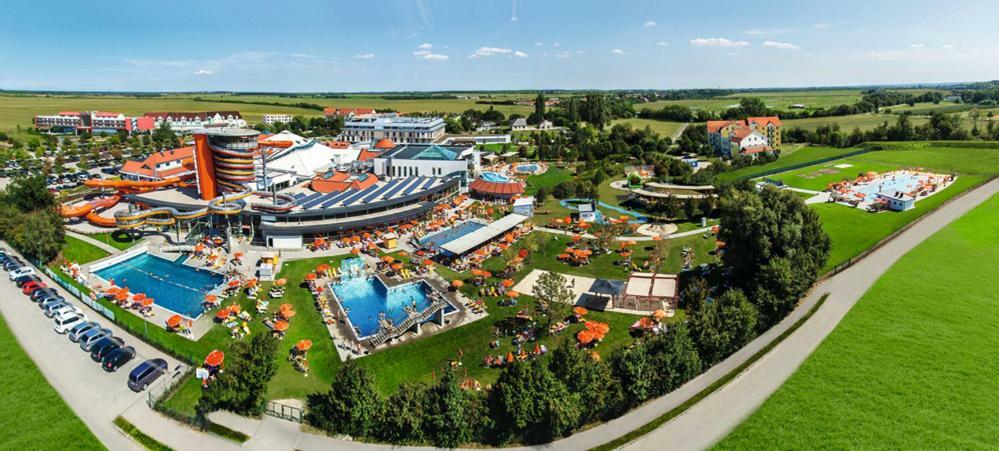 Pension Schloegl Lutzmannsburg Bagian luar foto